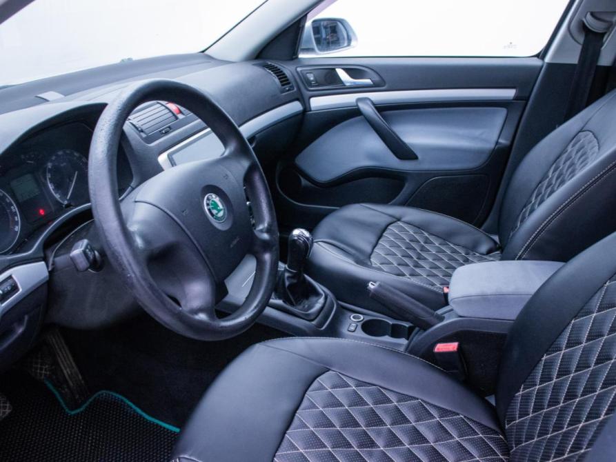Skoda Octavia II (A5) Москва  - изображение 10