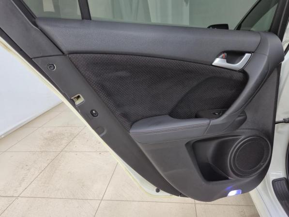 Honda Accord VIII Рестайлинг с пробегом 2011 года, цена 1 250 000 рублей, 189473 км, седан, Автокод Объявления