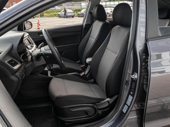 Hyundai Solaris II Рестайлинг с пробегом 2021 года, цена 1 890 000 рублей, 27751 км, седан, Автокод Объявления