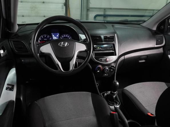 Hyundai Solaris I с пробегом 2011 года, цена 649 000 рублей, 213623 км, хэтчбек, Автокод Объявления