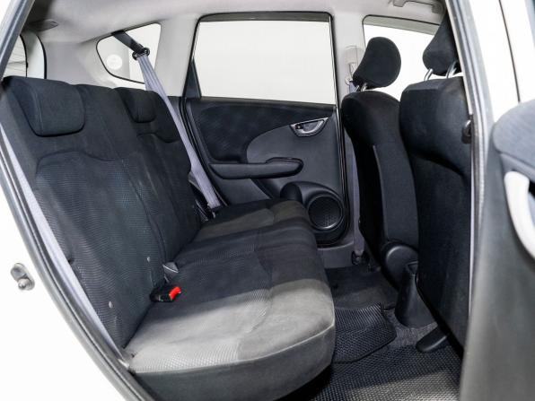 Honda Fit II с пробегом 2012 года, цена 980 000 рублей, 101285 км, хэтчбек, Автокод Объявления