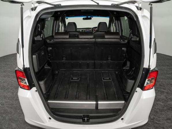 Honda Freed I Рестайлинг 2 с пробегом 2016 года, цена 1 200 000 рублей, 162023 км, компактвэн, Автокод Объявления