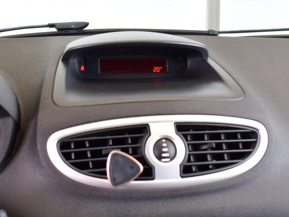 Renault Clio III с пробегом 2006 года, цена 429 995 рублей, 156392 км, хэтчбек, Автокод Объявления