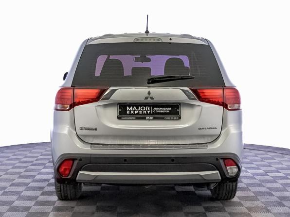 Mitsubishi Outlander III Рестайлинг 2 с пробегом 2015 года, цена 1 430 000 рублей, 178330 км, внедорожник, Автокод Объявления