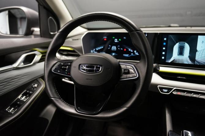 Geely Coolray I Рестайлинг с пробегом 2023 года, цена 2 245 000 рублей, 35620 км, внедорожник, Автокод Объявления