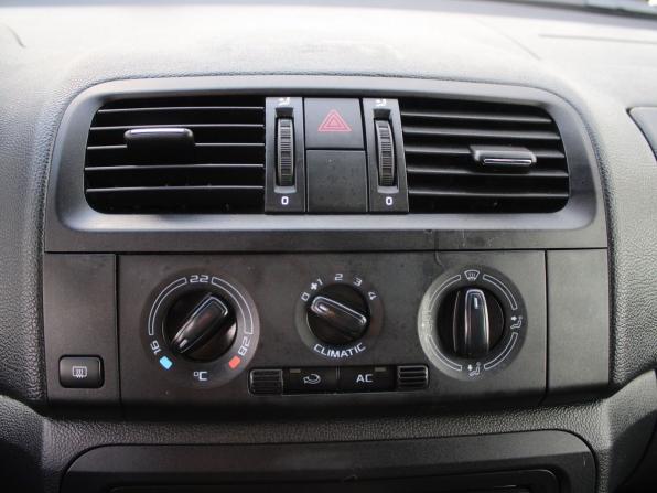 Skoda Fabia II Рестайлинг с пробегом 2010 года, цена 359 000 рублей, 232419 км, хэтчбек, Автокод Объявления