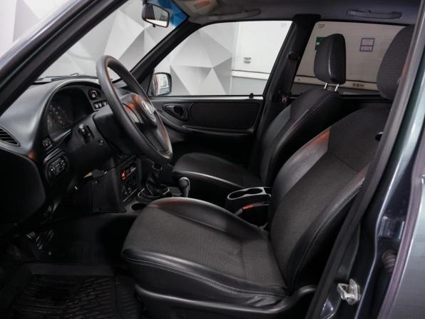 Chevrolet Niva I Рестайлинг с пробегом 2015 года, цена 664 000 рублей, 126377 км, внедорожник, Автокод Объявления