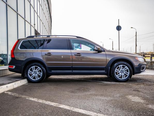 Volvo XC70 II с пробегом 2012 года, цена 1 378 000 рублей, 299373 км, универсал, Автокод Объявления