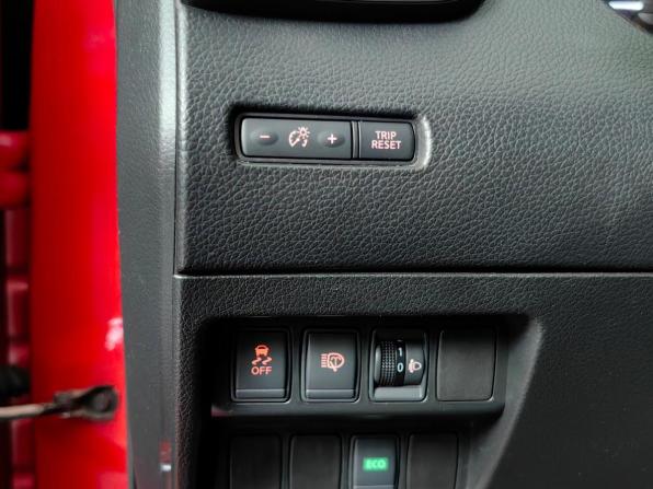 Nissan Qashqai II с пробегом 2014 года, цена 1 165 000 рублей, 210800 км, внедорожник, Автокод Объявления