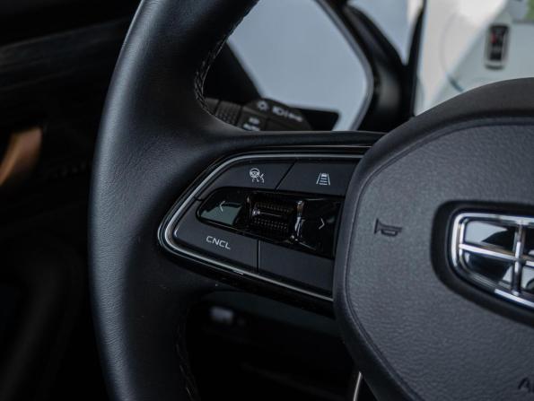 Geely Monjaro I с пробегом 2023 года, цена 2 950 000 рублей, 62116 км, внедорожник, Автокод Объявления
