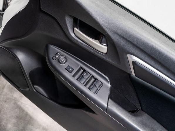Honda Fit III с пробегом 2016 года, цена 1 150 000 рублей, 158441 км, хэтчбек, Автокод Объявления