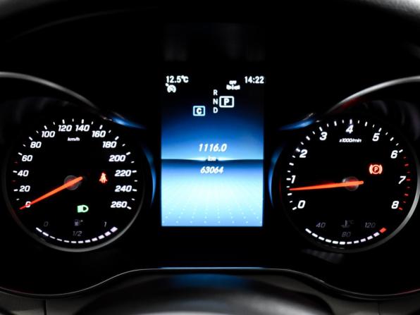 Mercedes-Benz C-Класс IV (W205) Рестайлинг с пробегом 2018 года, цена 2 897 630 рублей, 63003 км, седан, Автокод Объявления