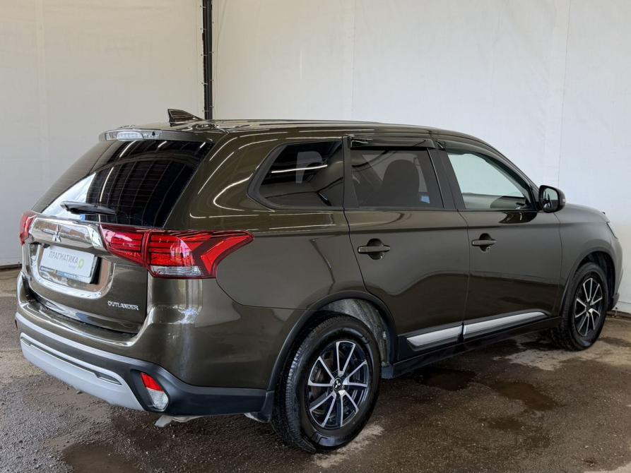 Mitsubishi Outlander III Рестайлинг 3 Псков  - изображение 6