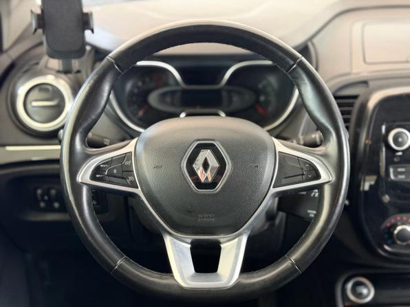 Renault Kaptur I Рестайлинг с пробегом 2021 года, цена 1 090 000 рублей, 139633 км, внедорожник, Автокод Объявления