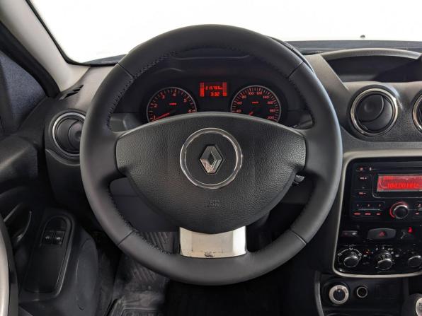Renault Duster I с пробегом 2014 года, цена 829 900 рублей, 215000 км, внедорожник, Автокод Объявления