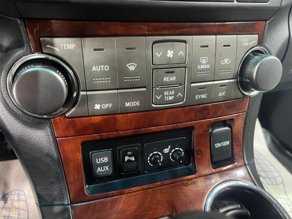 Toyota Highlander II (XU40) Рестайлинг с пробегом 2012 года, цена 1 590 000 рублей, 232599 км, внедорожник, Автокод Объявления