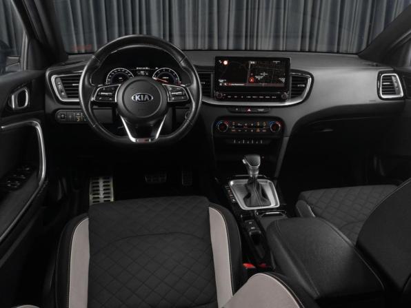 Kia Ceed III с пробегом 2020 года, цена 1 999 000 рублей, 42726 км, универсал, Автокод Объявления