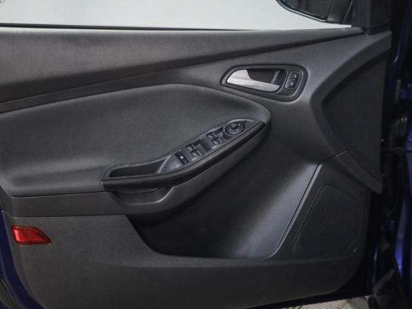 Ford Focus III Рестайлинг с пробегом 2016 года, цена 899 777 рублей, 160980 км, хэтчбек, Автокод Объявления