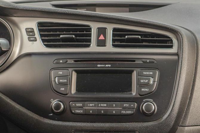 Kia Ceed II с пробегом 2013 года, цена 799 000 рублей, 215000 км, хэтчбек, Автокод Объявления