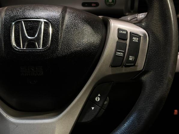 Honda Freed I Рестайлинг с пробегом 2013 года, цена 980 000 рублей, 325905 км, компактвэн, Автокод Объявления