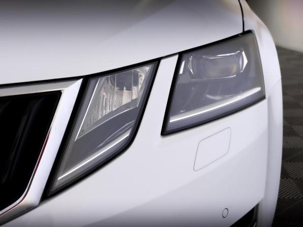 Skoda Octavia III (A7) Рестайлинг с пробегом 2020 года, цена 2 200 000 рублей, 39117 км, лифтбек, Автокод Объявления
