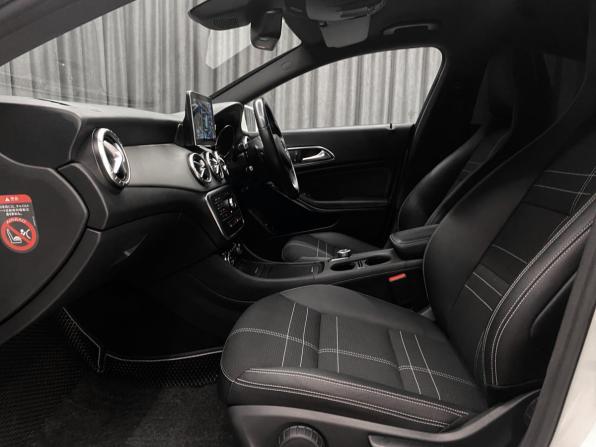 Mercedes-Benz CLA I (C117 X117) с пробегом 2015 года, цена 1 599 000 рублей, 53000 км, седан, Автокод Объявления