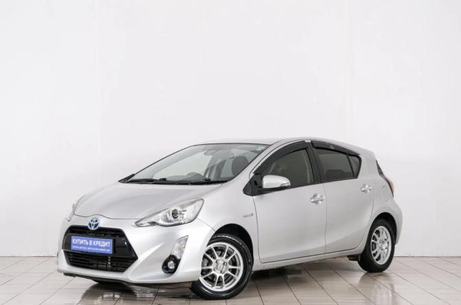 Toyota Aqua I Рестайлинг с пробегом 2016 года, цена 999 000 рублей, 177224 км, хэтчбек, Автокод Объявления