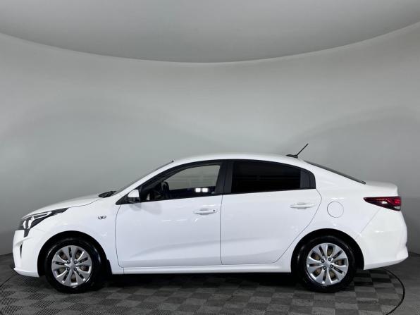 Kia Rio IV Рестайлинг с пробегом 2021 года, цена 1 630 000 рублей, 65930 км, седан, Автокод Объявления