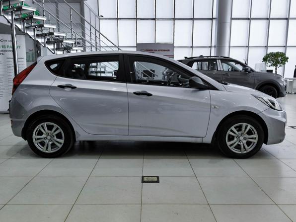 Hyundai Solaris I с пробегом 2012 года, цена 530 000 рублей, 255363 км, хэтчбек, Автокод Объявления