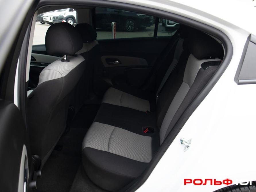 Chevrolet Cruze I Рестайлинг Москва  - изображение 8