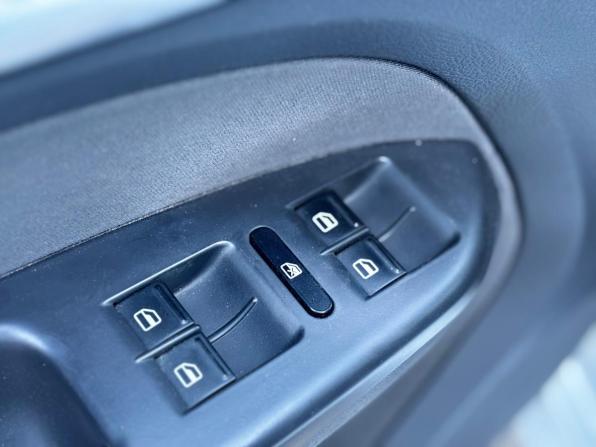 Volkswagen Touran I Рестайлинг 2 с пробегом 2011 года, цена 1 050 000 рублей, 189427 км, компактвэн, Автокод Объявления