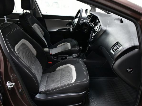 Kia Ceed II с пробегом 2013 года, цена 997 000 рублей, 230000 км, универсал, Автокод Объявления