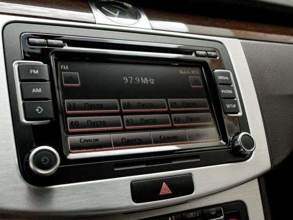 Volkswagen Passat B7 с пробегом 2011 года, цена 930 000 рублей, 341957 км, седан, Автокод Объявления