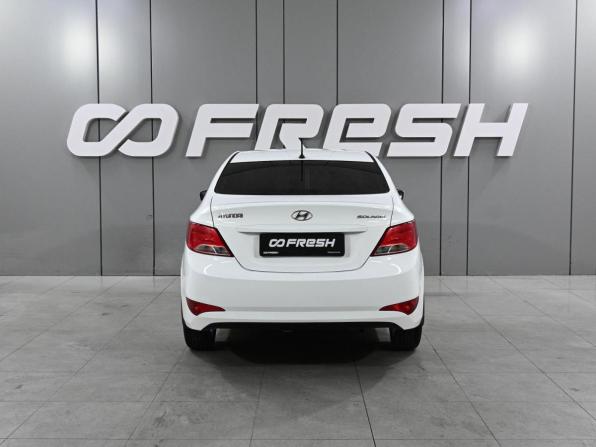 Hyundai Solaris I Рестайлинг с пробегом 2015 года, цена 1 325 000 рублей, 70948 км, седан, Автокод Объявления
