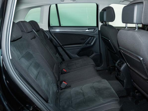Volkswagen Tiguan II с пробегом 2017 года, цена 2 671 000 рублей, 168000 км, внедорожник, Автокод Объявления