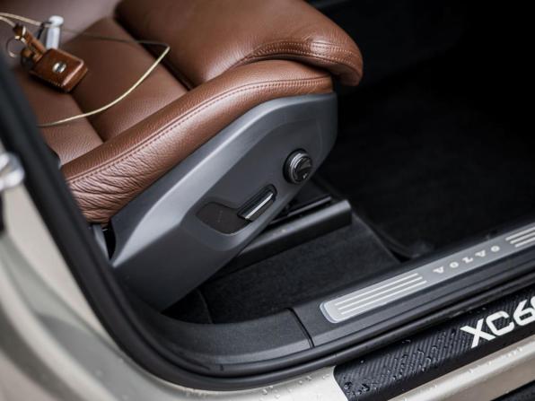 Volvo XC60 II с пробегом 2019 года, цена 3 830 000 рублей, 86599 км, внедорожник, Автокод Объявления