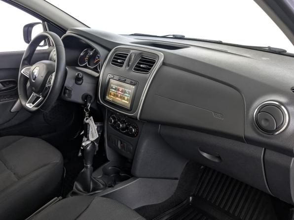 Renault Logan II Рестайлинг с пробегом 2020 года, цена 1 110 000 рублей, 77840 км, седан, Автокод Объявления