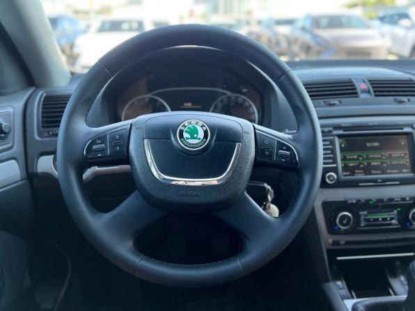 Skoda Octavia II (A5) Рестайлинг с пробегом 2013 года, цена 900 000 рублей, 167359 км, универсал, Автокод Объявления