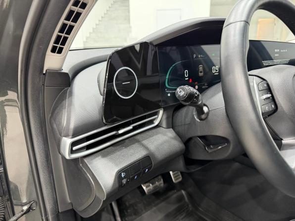 Hyundai Elantra VII (CN7) Рестайлинг с пробегом 2023 года, цена 1 999 000 рублей, 47010 км, седан, Автокод Объявления