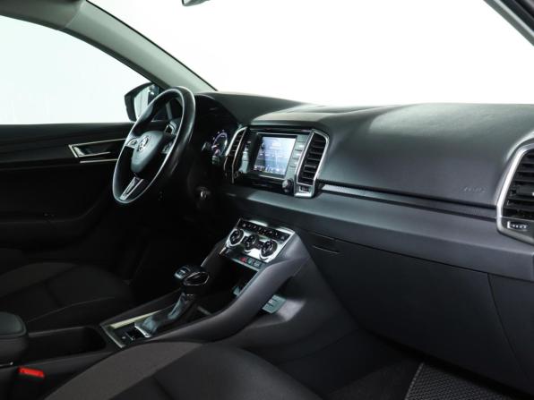 Skoda Karoq I с пробегом 2020 года, цена 2 235 000 рублей, 47125 км, внедорожник, Автокод Объявления