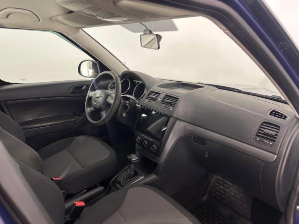Skoda Yeti I с пробегом 2012 года, цена 815 000 рублей, 89505 км, внедорожник, Автокод Объявления