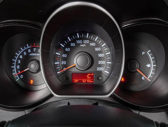Kia Rio III Рестайлинг с пробегом 2016 года, цена 1 249 000 рублей, 52150 км, седан, Автокод Объявления