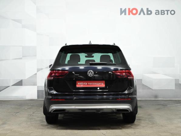 Volkswagen Tiguan II с пробегом 2019 года, цена 2 300 000 рублей, 136249 км, внедорожник, Автокод Объявления