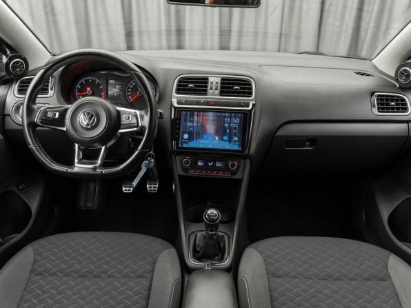 Volkswagen Polo V Рестайлинг с пробегом 2018 года, цена 1 280 000 рублей, 175001 км, седан, Автокод Объявления