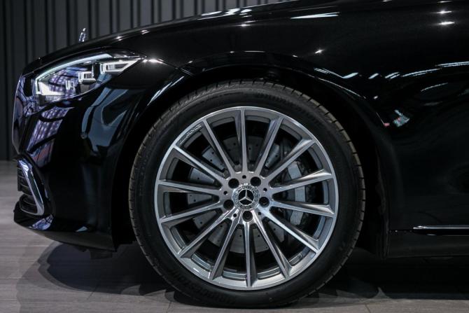 Mercedes-Benz S-Класс VII (W223) с пробегом 2021 года, цена 13 990 000 рублей, 5250 км, седан, Автокод Объявления