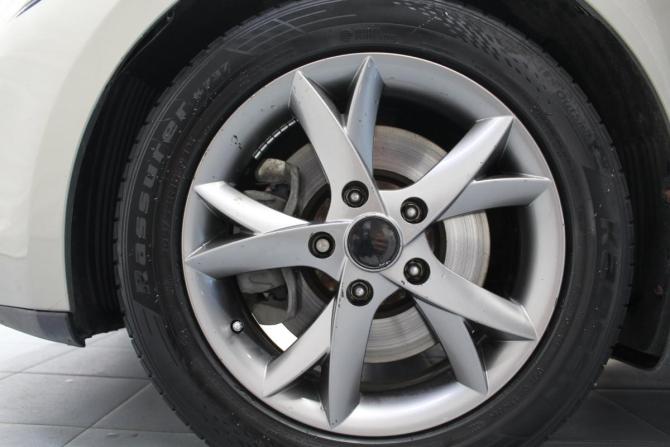 Kia Ceed II с пробегом 2014 года, цена 1 100 000 рублей, 222000 км, хэтчбек, Автокод Объявления