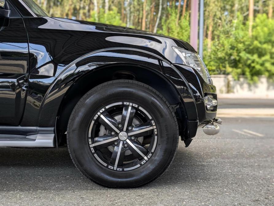Mitsubishi Pajero IV Рестайлинг 2 Екатеринбург  - изображение 9