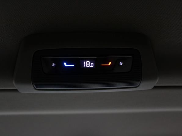 Volkswagen Multivan T7 с пробегом 2022 года, цена 6 500 000 рублей, 59000 км, минивэн, Автокод Объявления