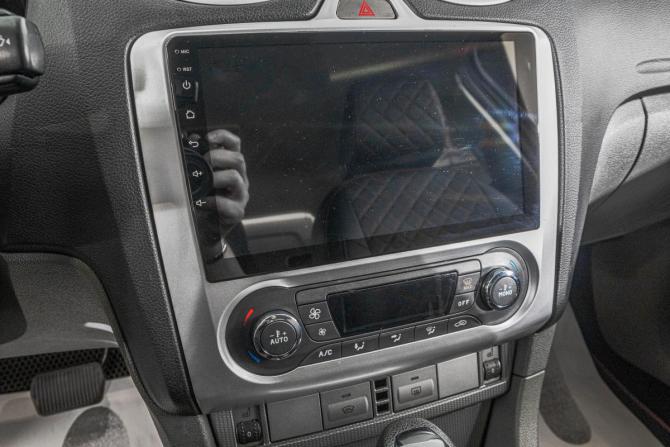 Ford Focus II Рестайлинг с пробегом 2010 года, цена 739 000 рублей, 200400 км, хэтчбек, Автокод Объявления