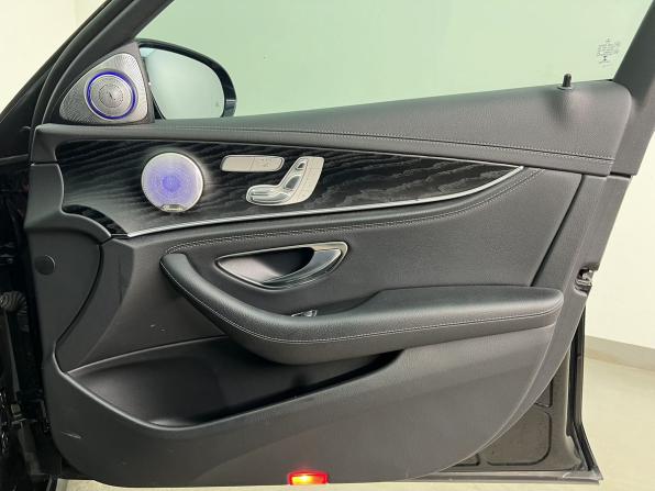 Mercedes-Benz E-Класс V (W213 S213 C238) Рестайлинг с пробегом 2021 года, цена 4 680 000 рублей, 112964 км, седан, Автокод Объявления